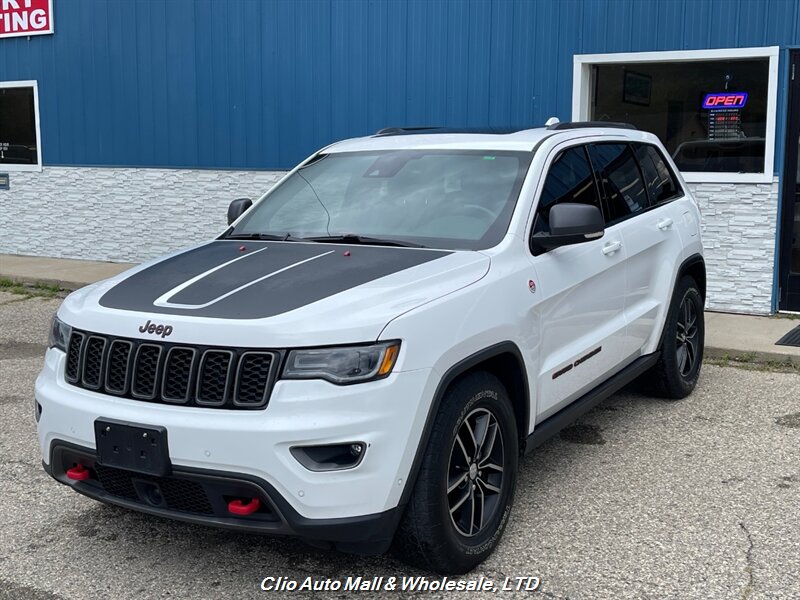 2017 Jeep Grand Cherokee Trailhawk 4WD - Photo 1 - Clio, MI 48420
