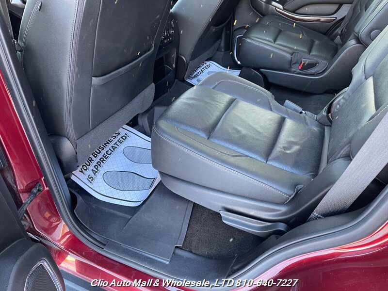 2018 GMC Yukon SLT - Photo 17 - Clio, MI 48420