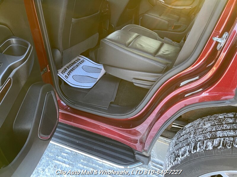 2018 GMC Yukon SLT - Photo 18 - Clio, MI 48420