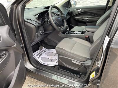 2017 Ford Escape SE AWD   - Photo 9 - Clio, MI 48420