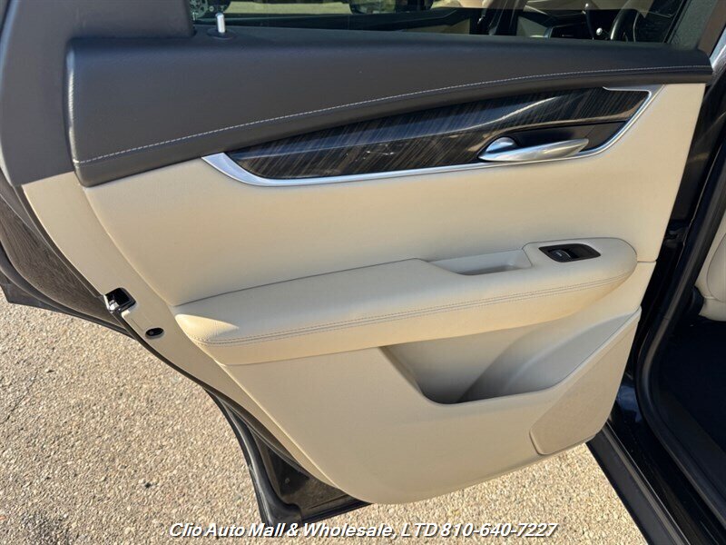 2018 Cadillac XT5 - Photo 10 - Clio, MI 48420