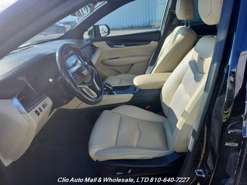 2018 Cadillac XT5   - Photo 3 - Clio, MI 48420