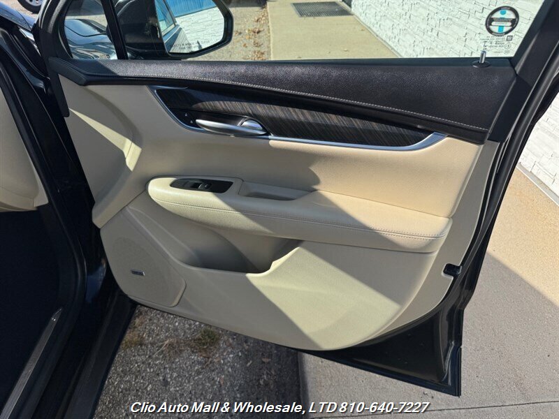 2018 Cadillac XT5 - Photo 16 - Clio, MI 48420