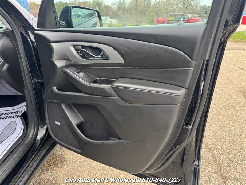 2020 Chevrolet Traverse RS - Photo 21 - Clio, MI 48420