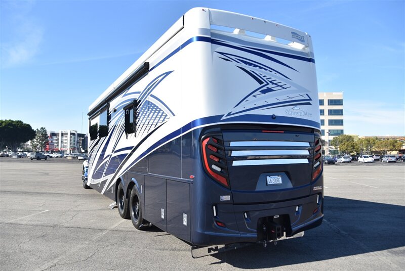 2022 Newmar Supreme Air   - Photo 4 - Orange, CA 92867