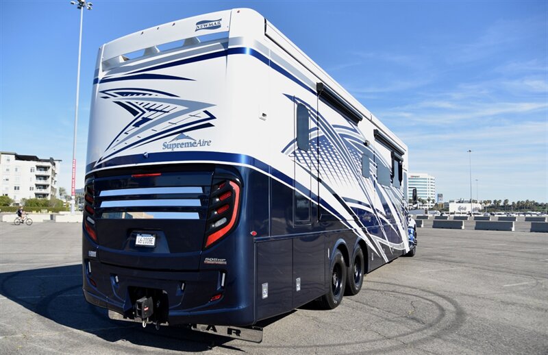 2022 Newmar Supreme Air   - Photo 3 - Orange, CA 92867