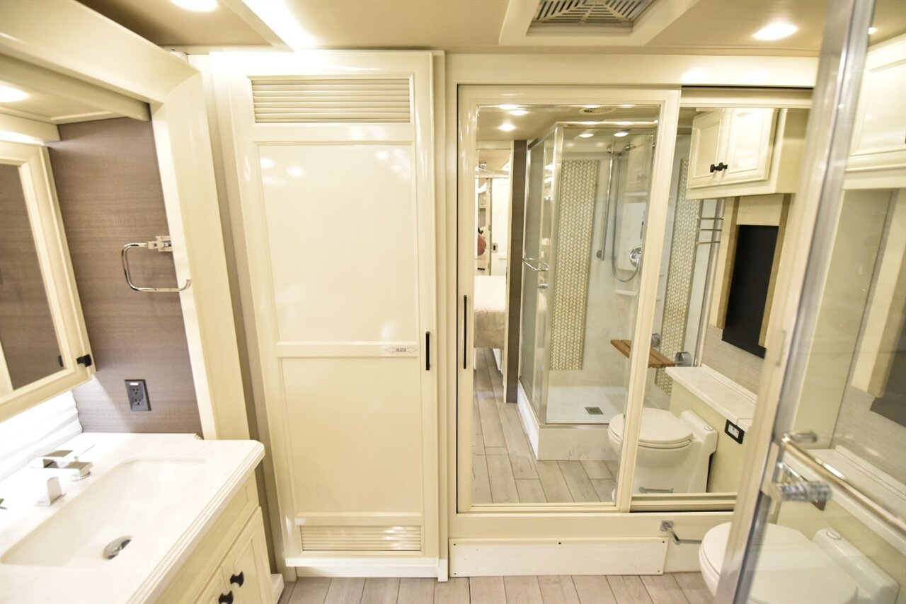 2022 TIFFIN ALLEGRO BUS 40IP   - Photo 74 - Orange, CA 92867