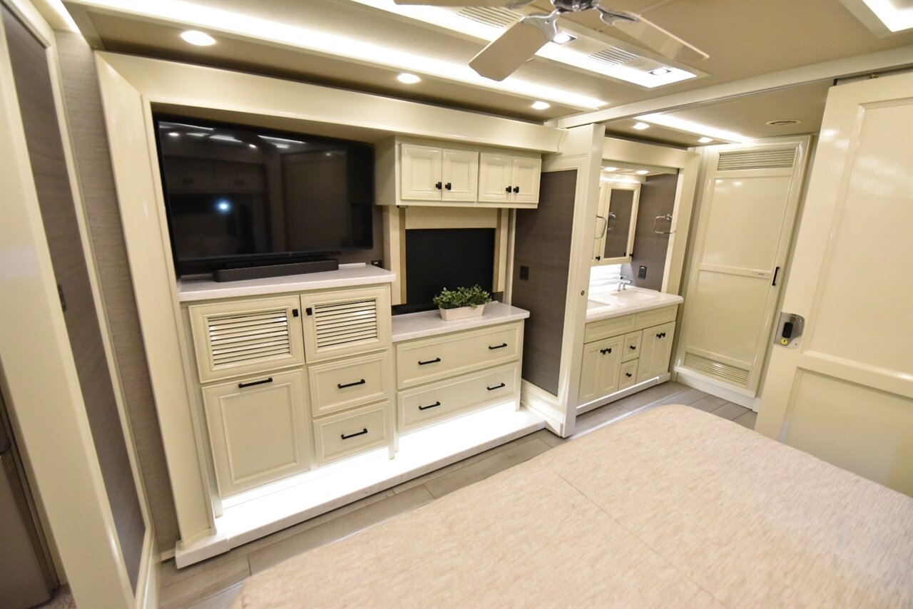 2022 TIFFIN ALLEGRO BUS 40IP   - Photo 67 - Orange, CA 92867