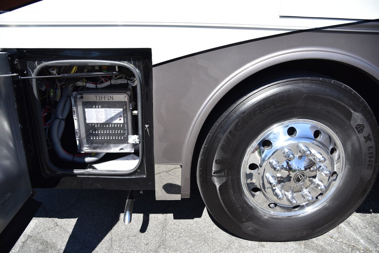 2022 TIFFIN ALLEGRO BUS 40IP   - Photo 33 - Orange, CA 92867