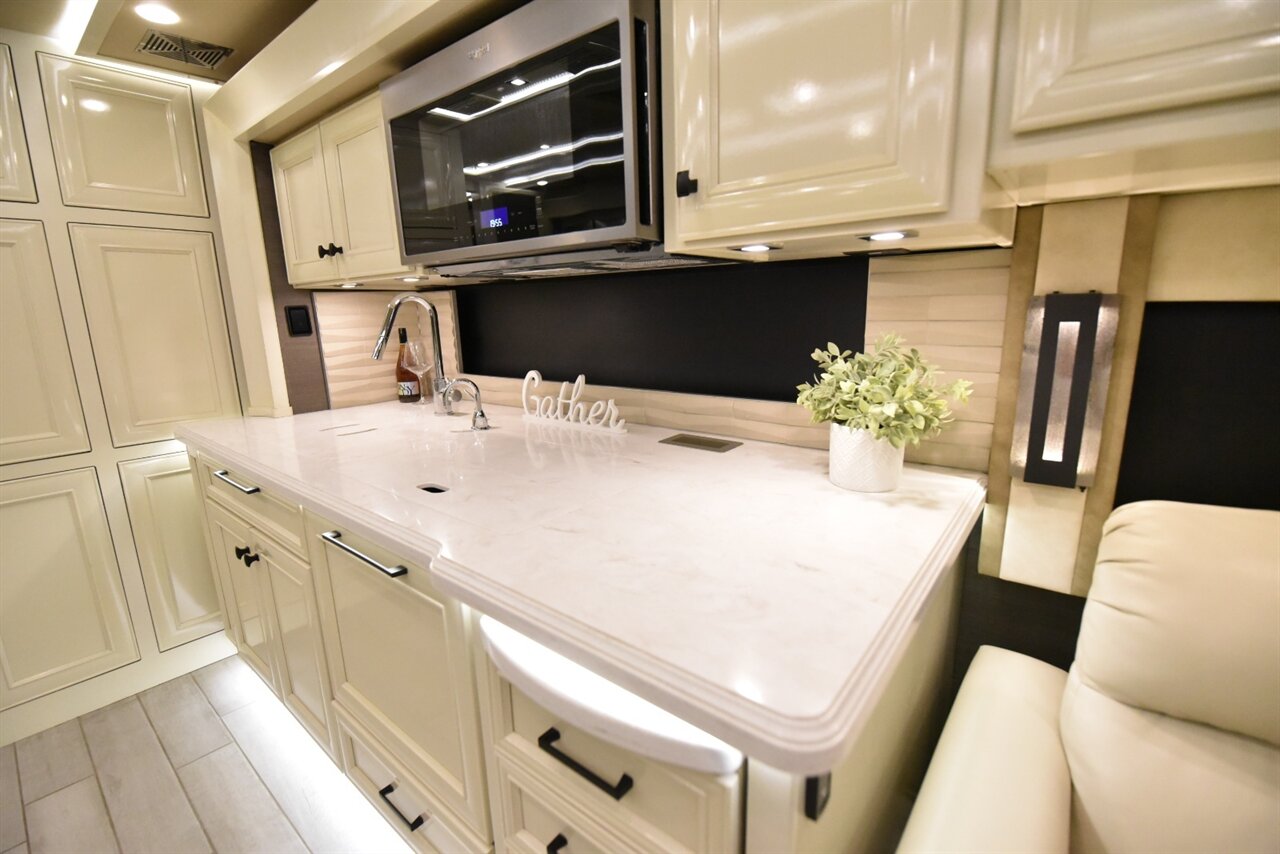 2022 TIFFIN ALLEGRO BUS 40IP   - Photo 52 - Orange, CA 92867