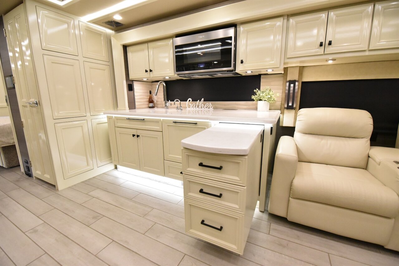 2022 TIFFIN ALLEGRO BUS 40IP   - Photo 51 - Orange, CA 92867