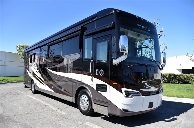 2022 TIFFIN ALLEGRO BUS 40IP   - Photo 2 - Orange, CA 92867