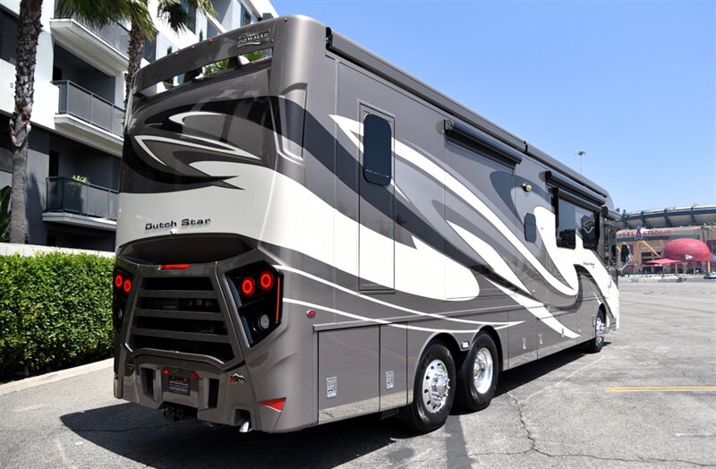 2020 Newmar Dutch Star 4020   - Photo 3 - Orange, CA 92867