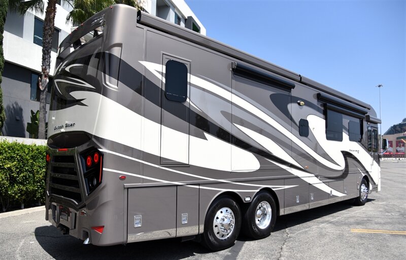 2020 Newmar Dutch Star 4020   - Photo 2 - Orange, CA 92867