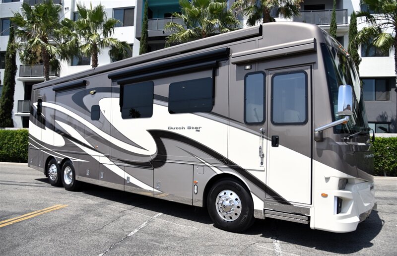 2020 Newmar Dutch Star 4020   - Photo 4 - Orange, CA 92867