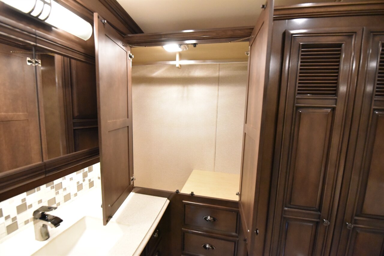 2020 Newmar Dutch Star 4020   - Photo 75 - Orange, CA 92867