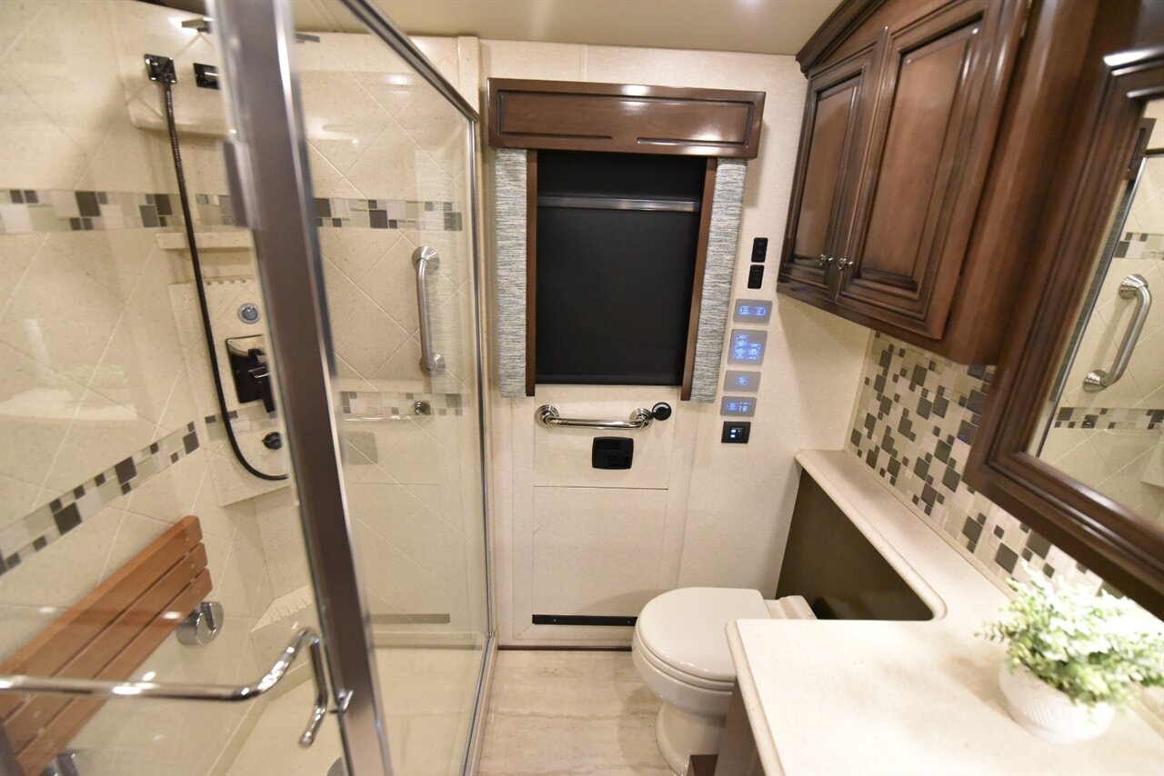 2020 Newmar Dutch Star 4020   - Photo 76 - Orange, CA 92867
