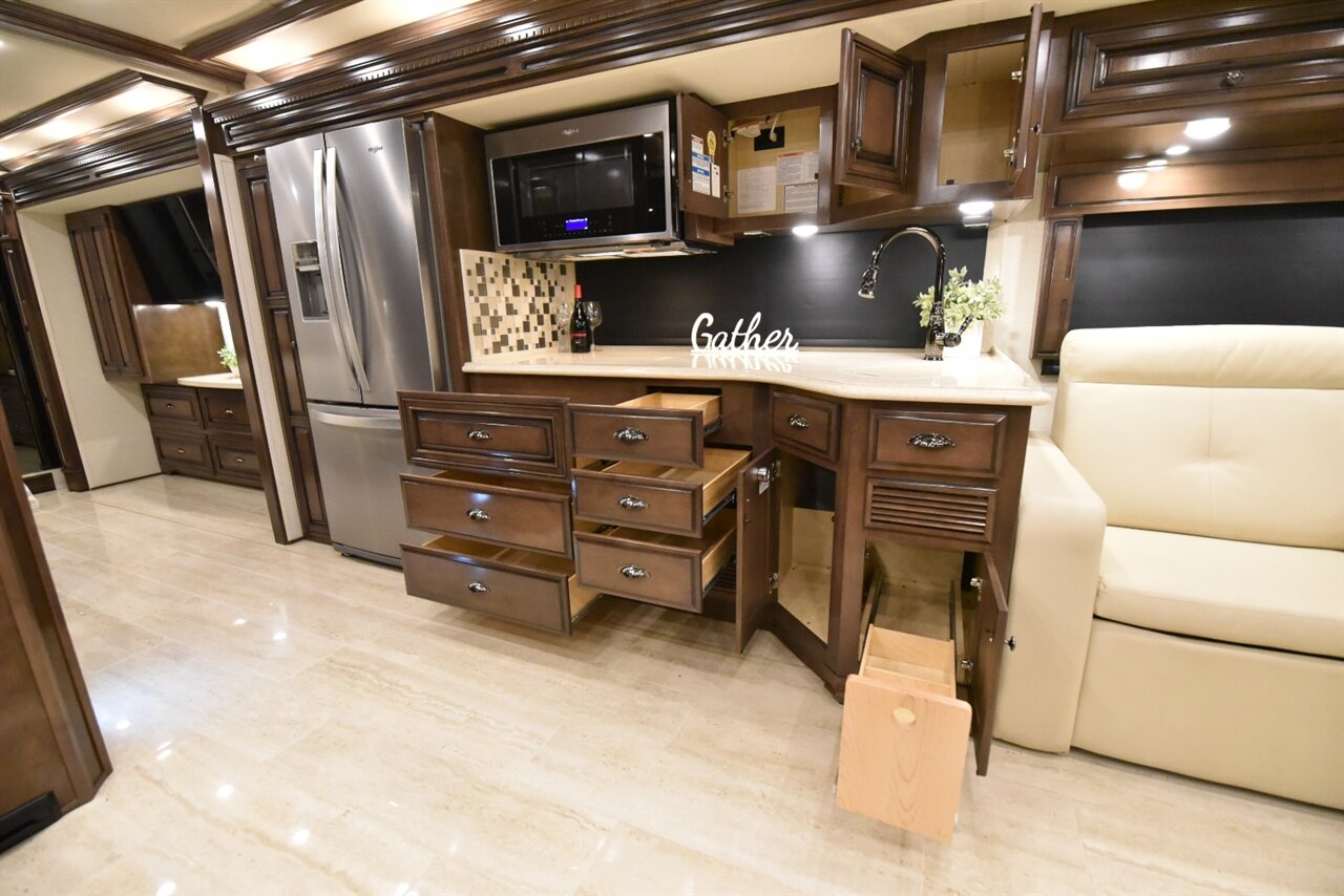2020 Newmar Dutch Star 4020   - Photo 55 - Orange, CA 92867