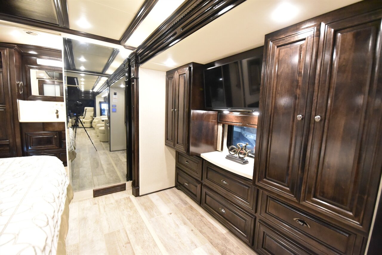 2019 Newmar Dutch Star 4018   - Photo 46 - Orange, CA 92867