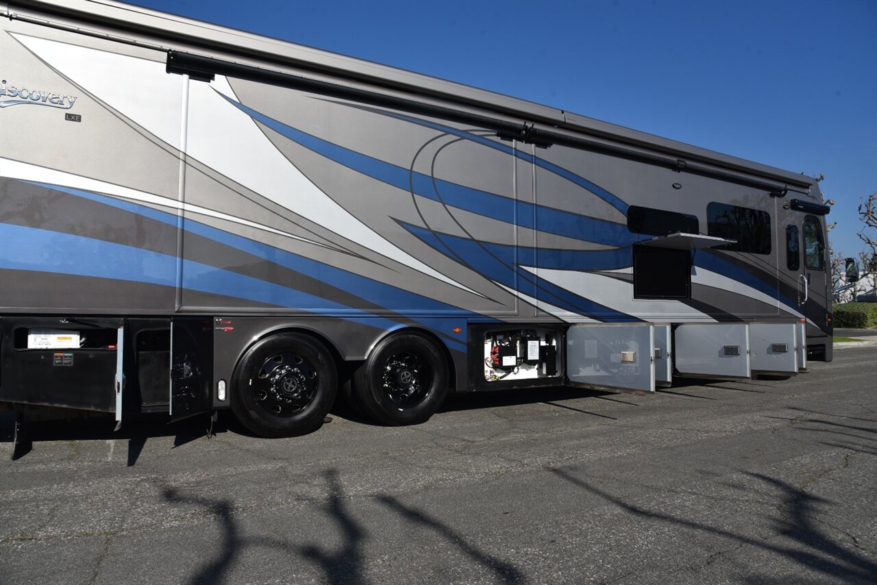 2021 Fleetwood Discovery LXE 44H   - Photo 39 - Orange, CA 92867