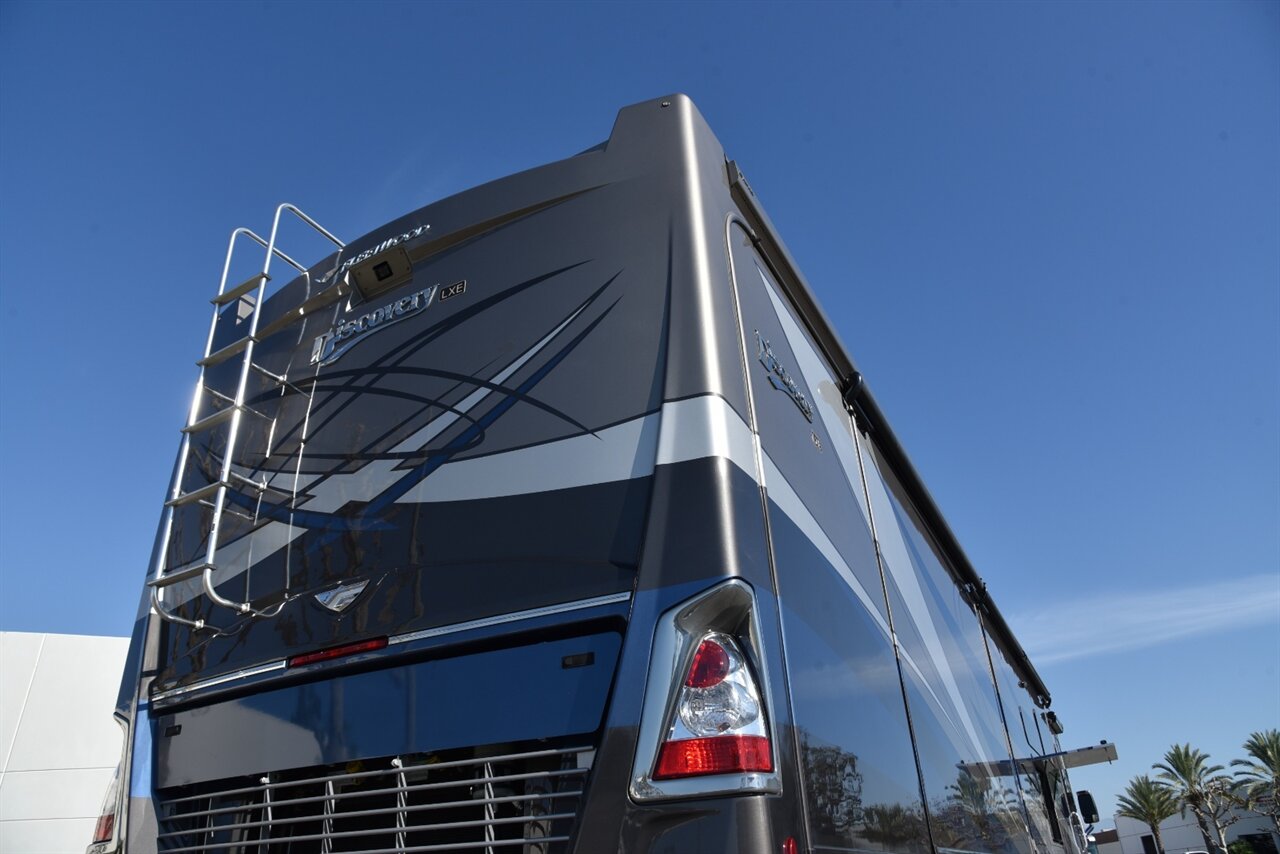 2021 Fleetwood Discovery LXE 44H   - Photo 38 - Orange, CA 92867