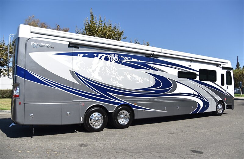2022 Fleetwood Discovery  