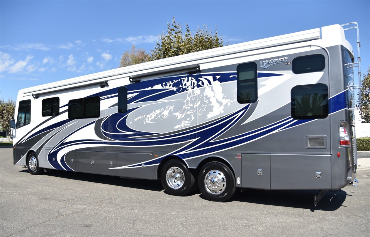 2022 Fleetwood Discovery   - Photo 6 - Orange, CA 92867