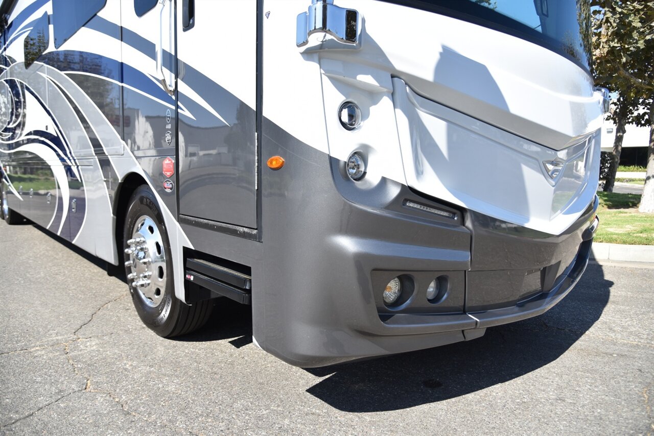 2022 Fleetwood Discovery   - Photo 15 - Orange, CA 92867