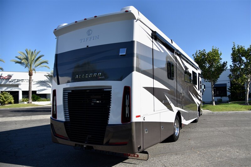 2023 Tiffin Allegro Red - Photo 3 - Orange, CA 92867