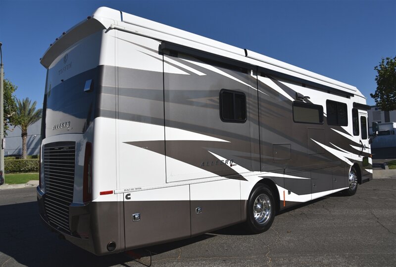 2023 Tiffin Allegro Red - Photo 2 - Orange, CA 92867