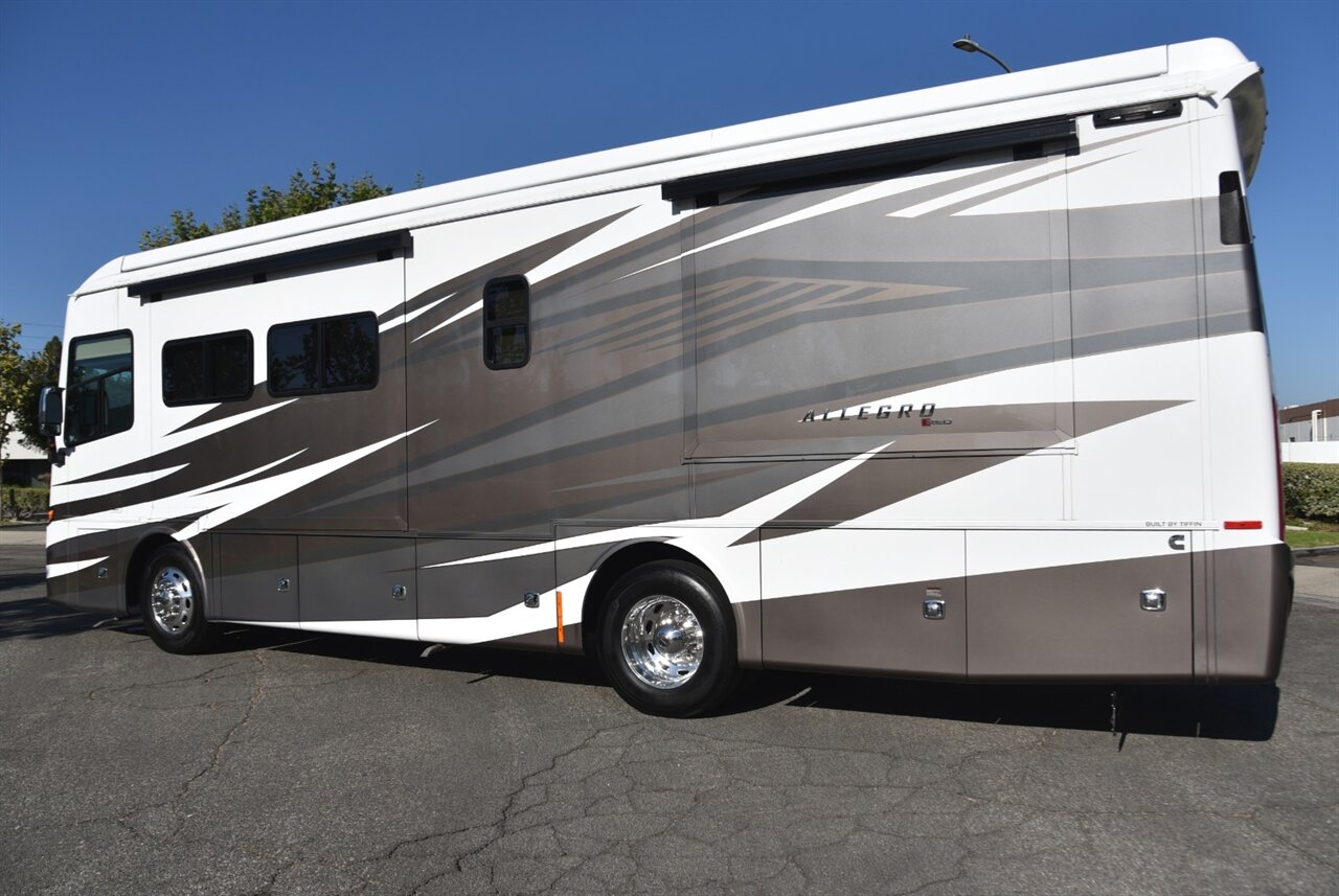2023 Tiffin Allegro Red - Photo 6 - Orange, CA 92867