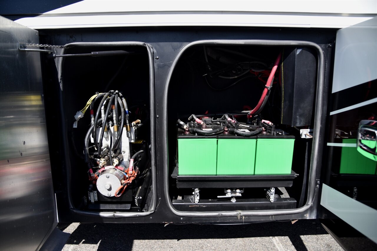 2019 Tiffin Allegro Bus 37AP   - Photo 26 - Orange, CA 92867