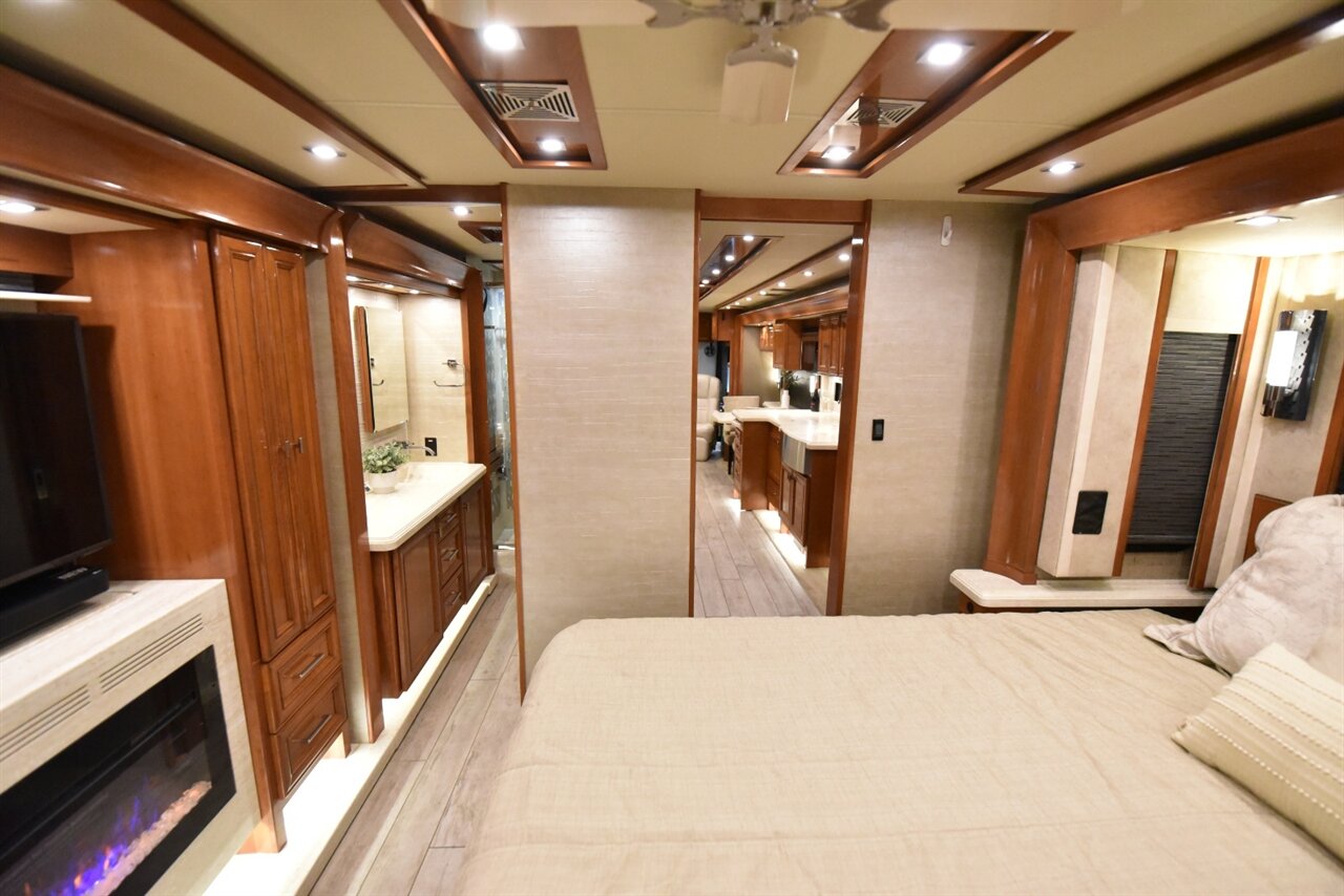 2019 Tiffin Allegro Bus 37AP - Photo 62 - Orange, CA 92867