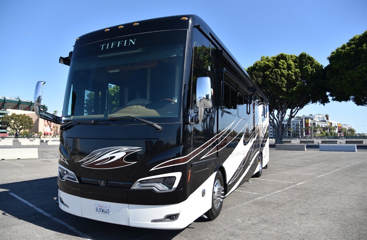 2019 Tiffin Allegro Bus 37AP   - Photo 10 - Orange, CA 92867