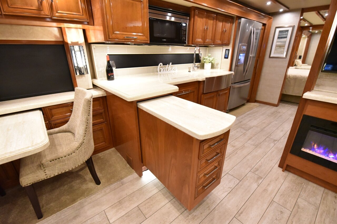 2019 Tiffin Allegro Bus 37AP - Photo 39 - Orange, CA 92867