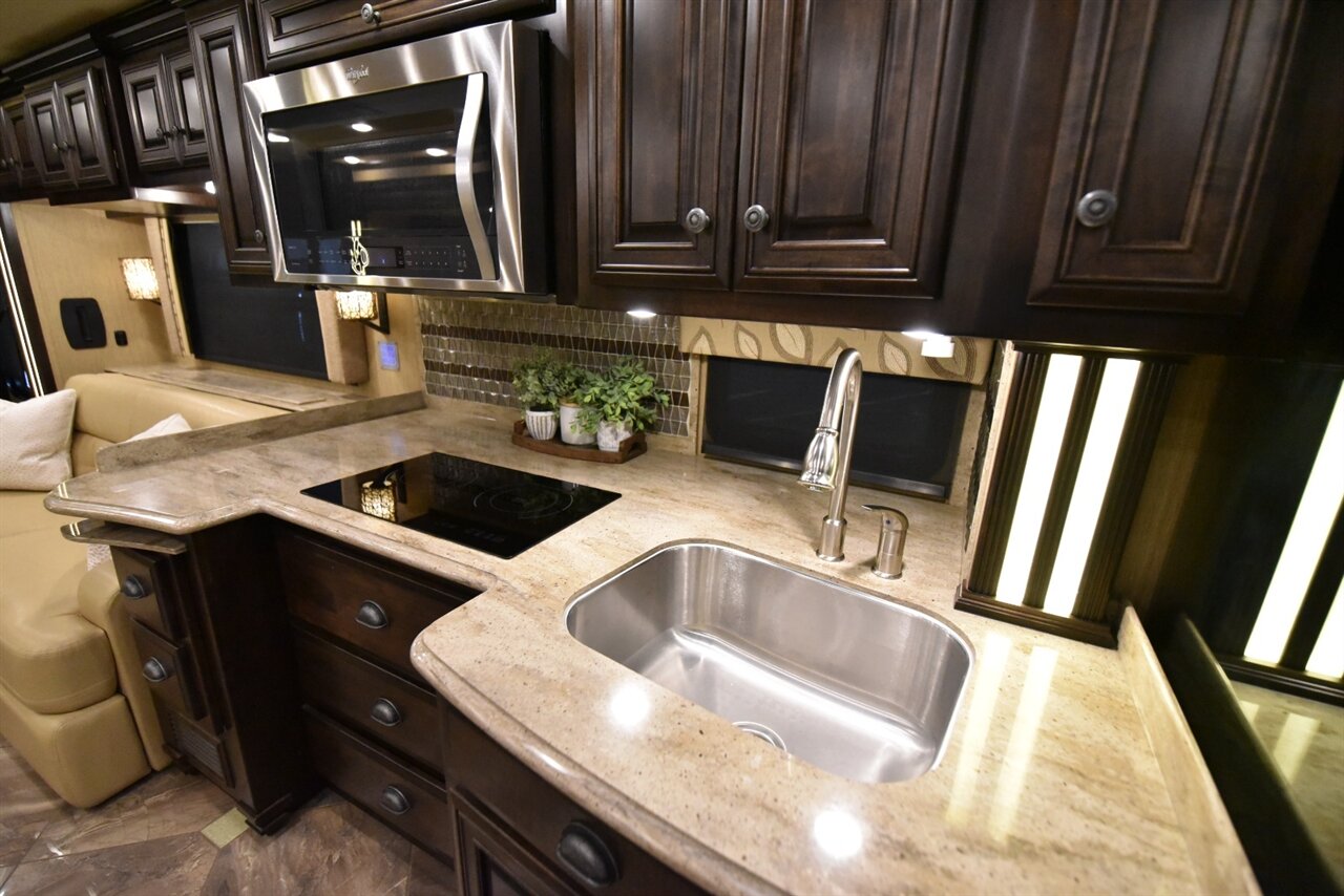 2016 Newmar Dutch Star   - Photo 37 - Orange, CA 92867