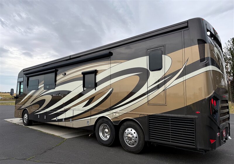2019 Newmar Dutch Star - Photo 1 - Orange, CA 92867