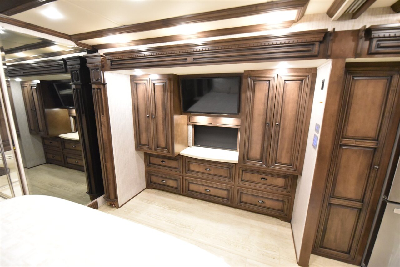 2019 Newmar Dutch Star 4369 - Photo 57 - Orange, CA 92867