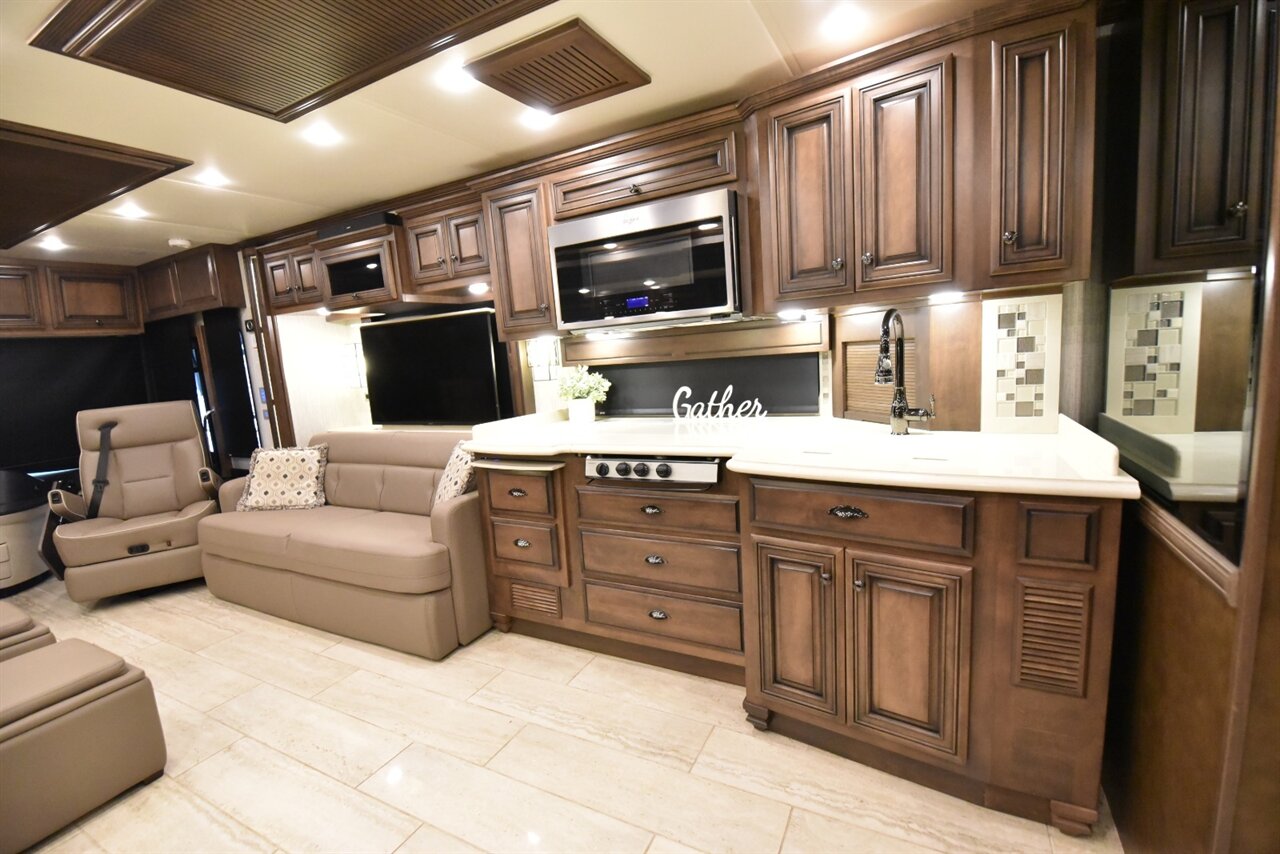 2019 Newmar Dutch Star 4369 - Photo 50 - Orange, CA 92867