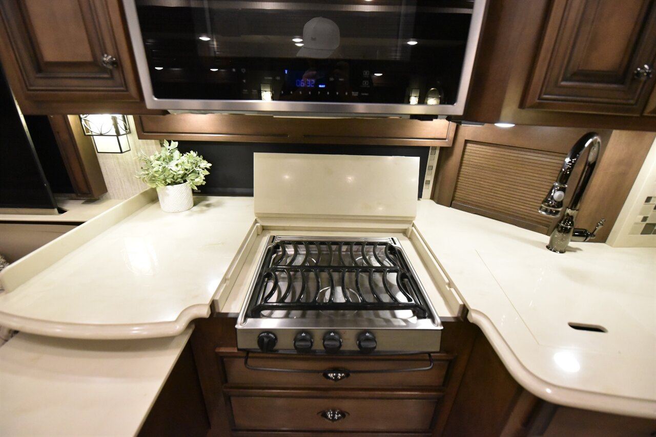 2019 Newmar Dutch Star 4369 - Photo 45 - Orange, CA 92867