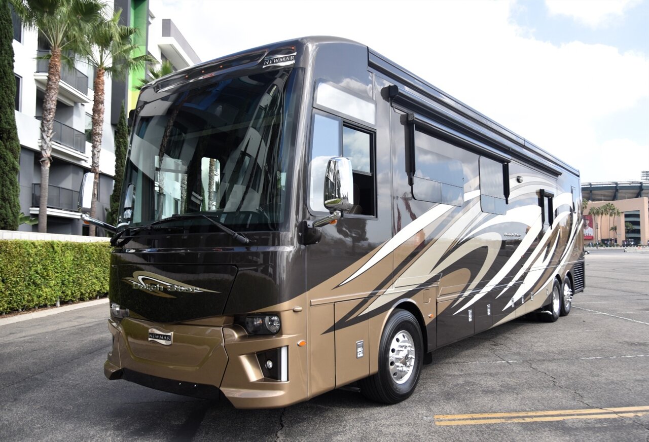 2019 Newmar Dutch Star 4369 - Photo 12 - Orange, CA 92867
