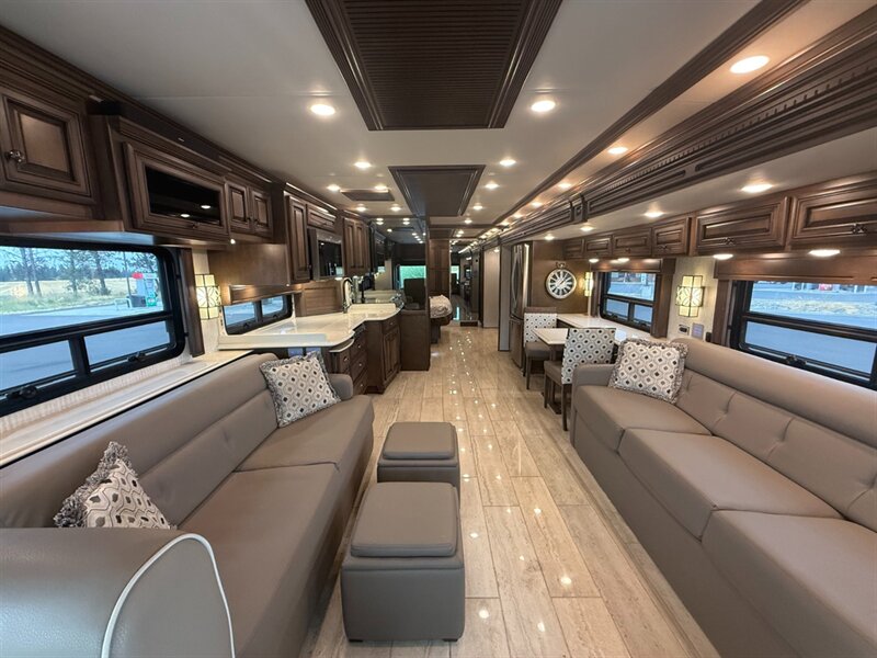2019 Newmar Dutch Star - Photo 2 - Orange, CA 92867