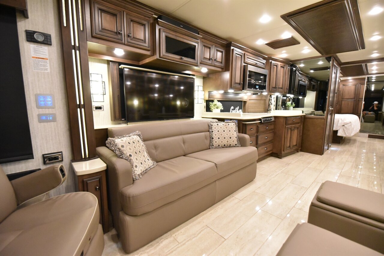 2019 Newmar Dutch Star 4369 - Photo 38 - Orange, CA 92867