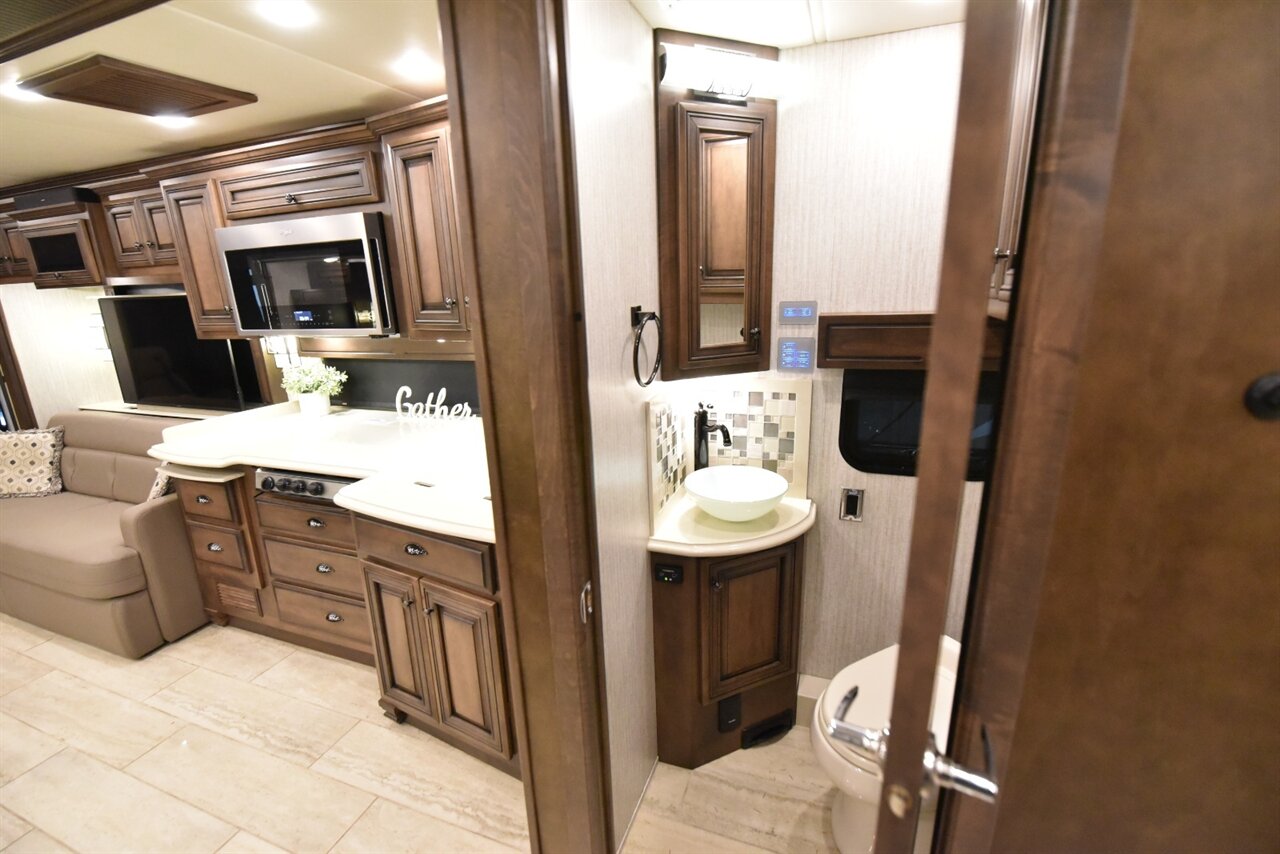 2019 Newmar Dutch Star 4369 - Photo 54 - Orange, CA 92867