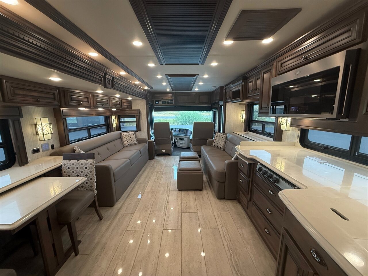 2019 Newmar Dutch Star - Photo 6 - Orange, CA 92867