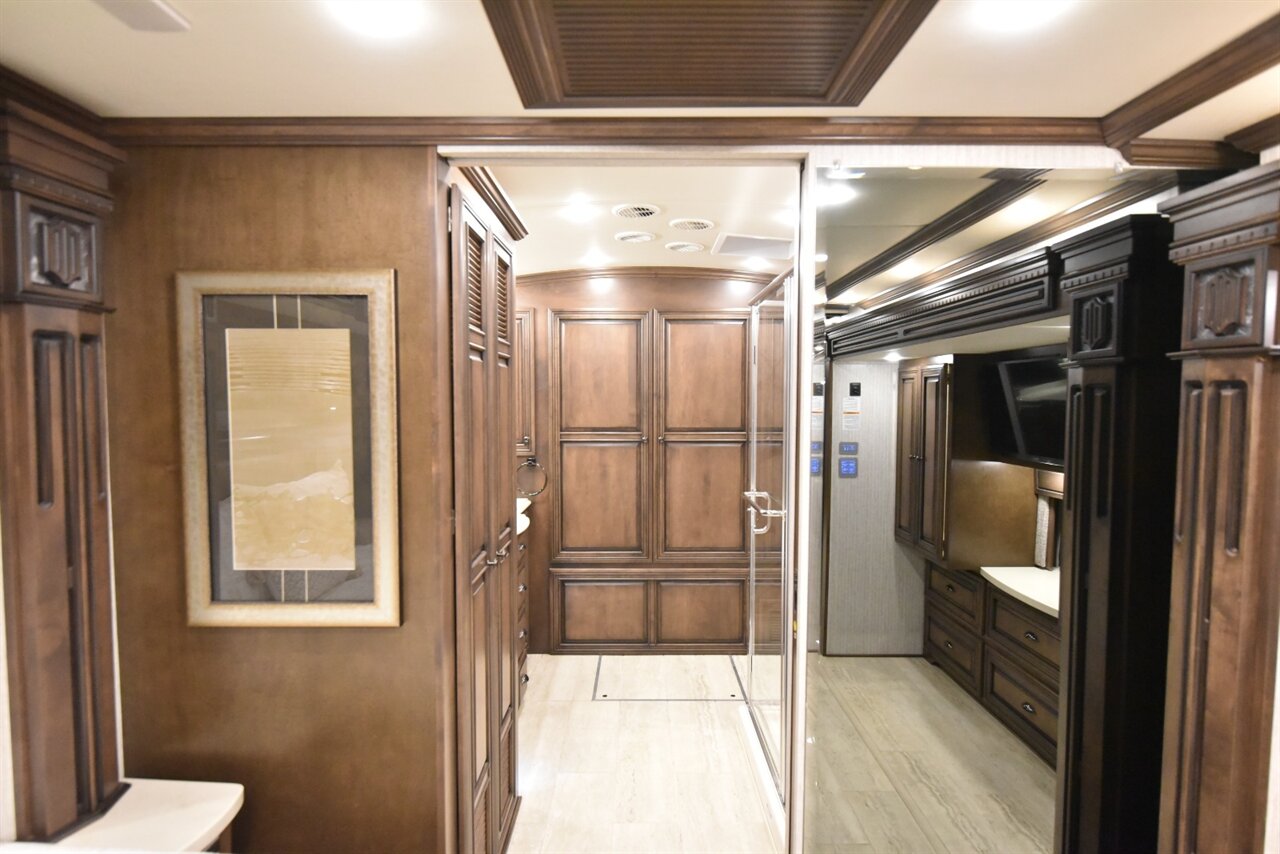 2019 Newmar Dutch Star 4369 - Photo 60 - Orange, CA 92867