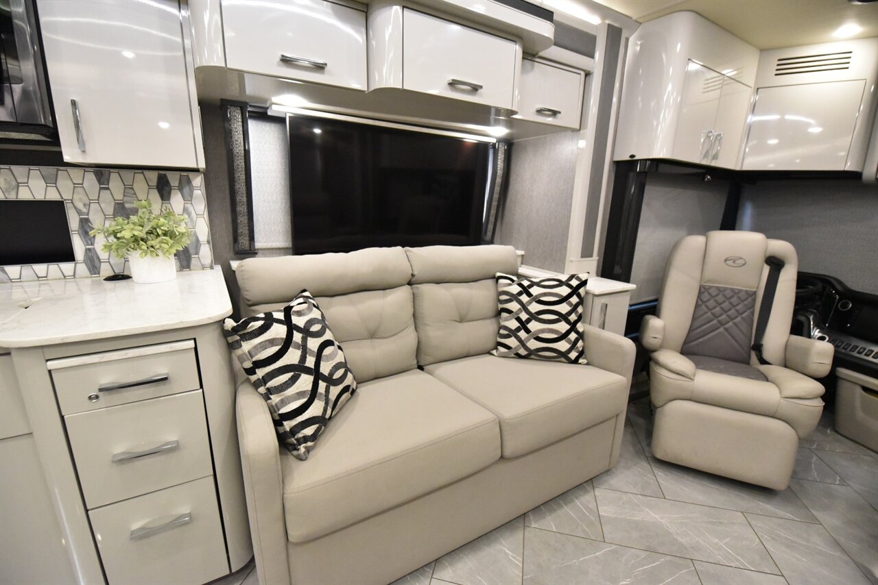 2021 American Coach Eagle 45g   - Photo 44 - Orange, CA 92867