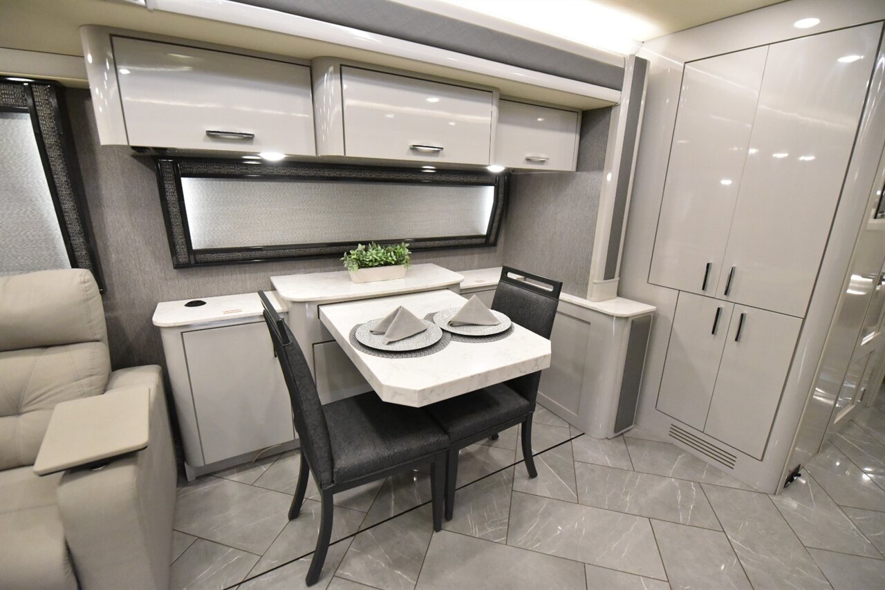 2021 American Coach Eagle 45g   - Photo 49 - Orange, CA 92867