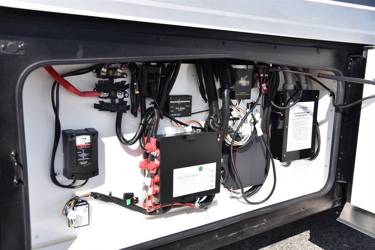 2021 American Coach Eagle 45g   - Photo 21 - Orange, CA 92867