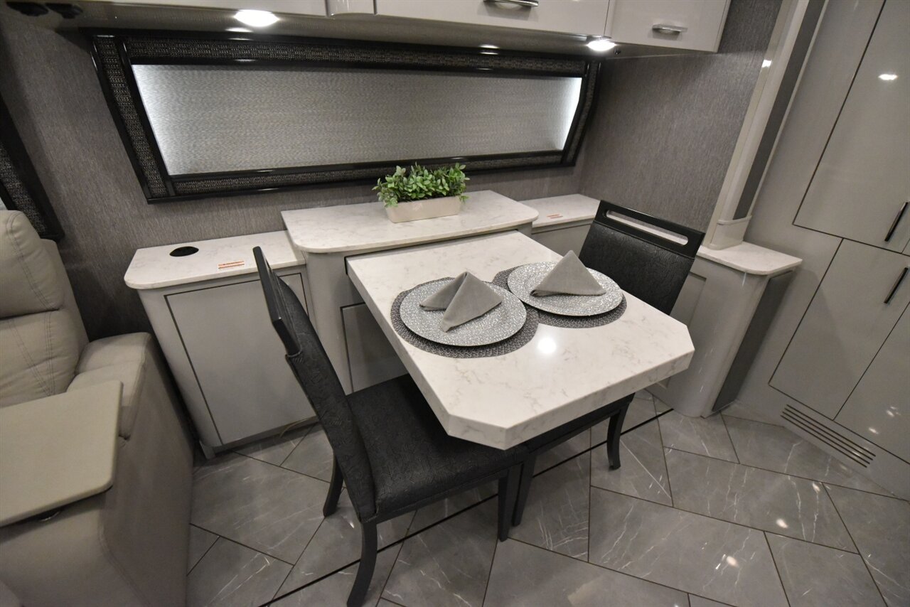 2021 American Coach Eagle 45g   - Photo 50 - Orange, CA 92867